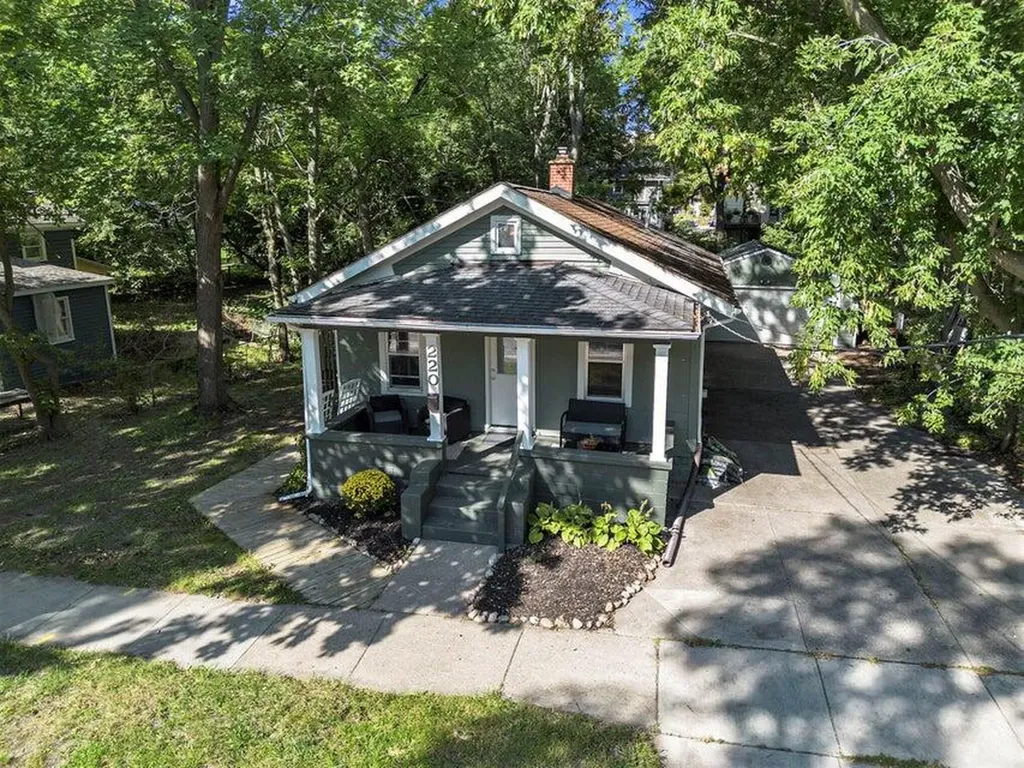 220 S 7th Street Ann Arbor City MI 48103