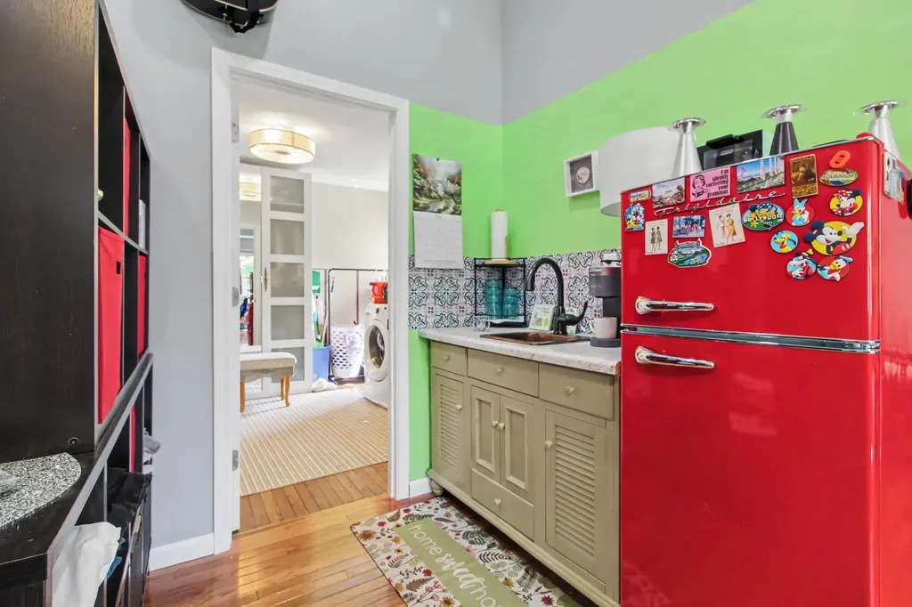 41141 Savage Road Van Buren Charter Township MI 48111