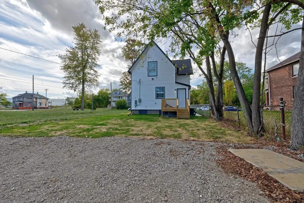 6142 Commonwealth Street Detroit City MI 48208