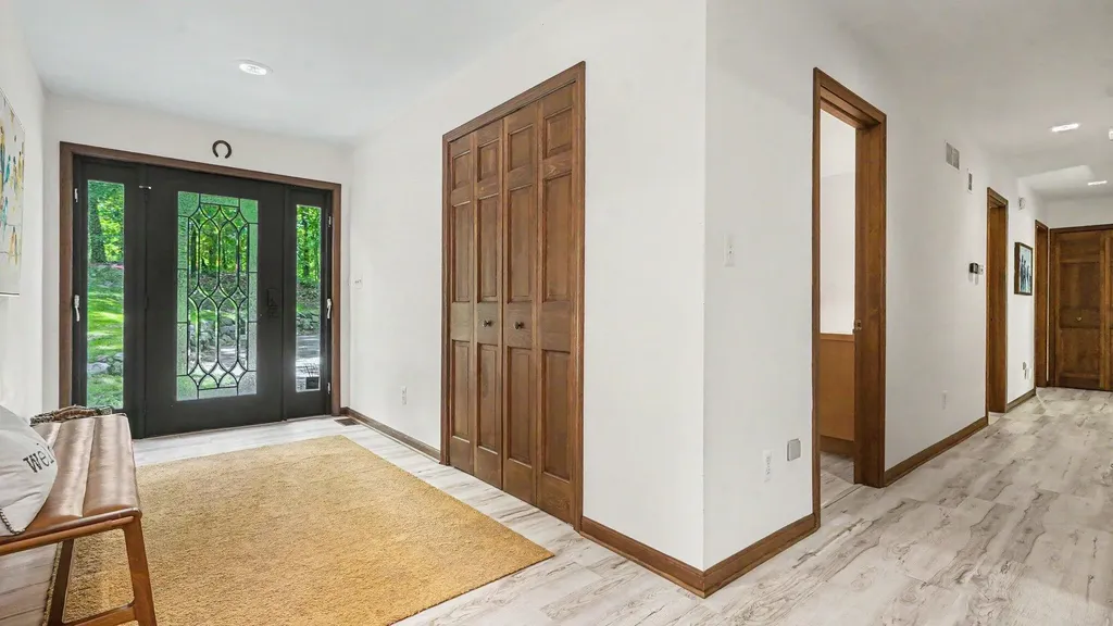 5595 Mountain Road Genoa Township MI 48116