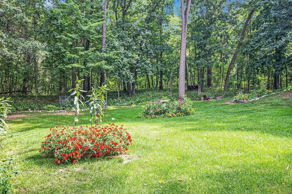 5595 Mountain Road Genoa Township MI 48116