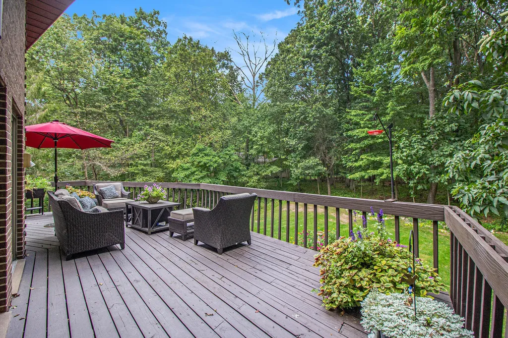 5595 Mountain Road Genoa Township MI 48116
