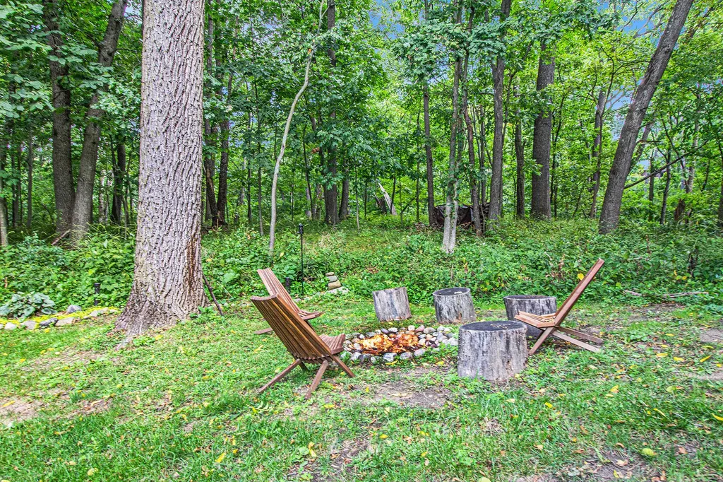 5595 Mountain Road Genoa Township MI 48116