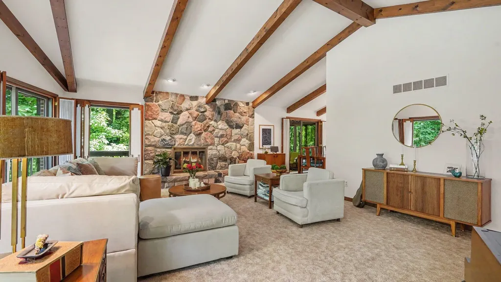 5595 Mountain Road Genoa Township MI 48116
