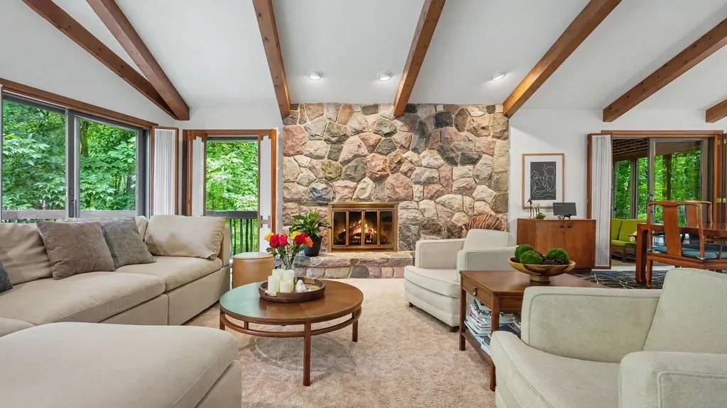 5595 Mountain Road Genoa Township MI 48116