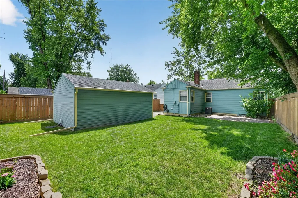 2331 Rowland Avenue Royal Oak City MI 48067