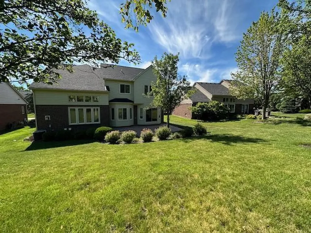 13283 Karl Drive Plymouth City MI 48170
