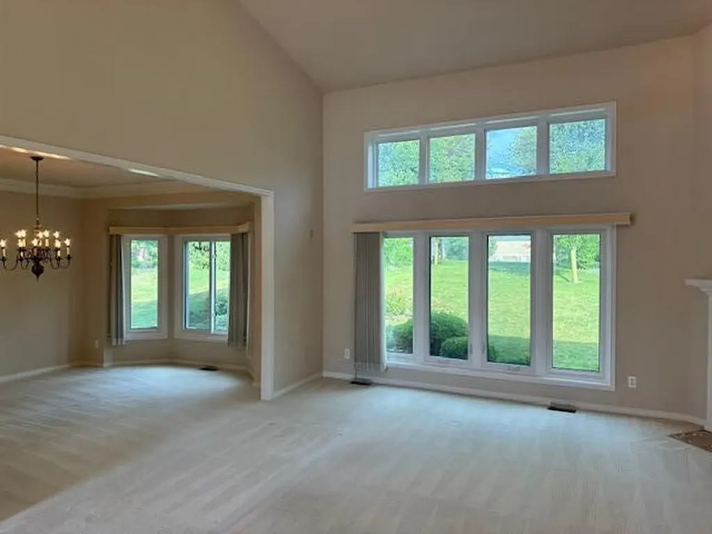 13283 Karl Drive Plymouth City MI 48170