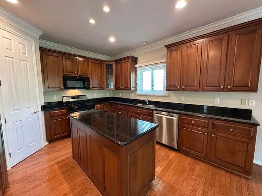 13283 Karl Drive Plymouth City MI 48170