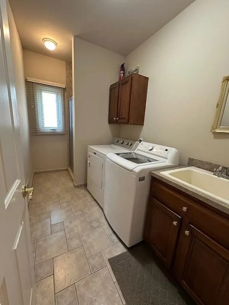 13283 Karl Drive Plymouth City MI 48170