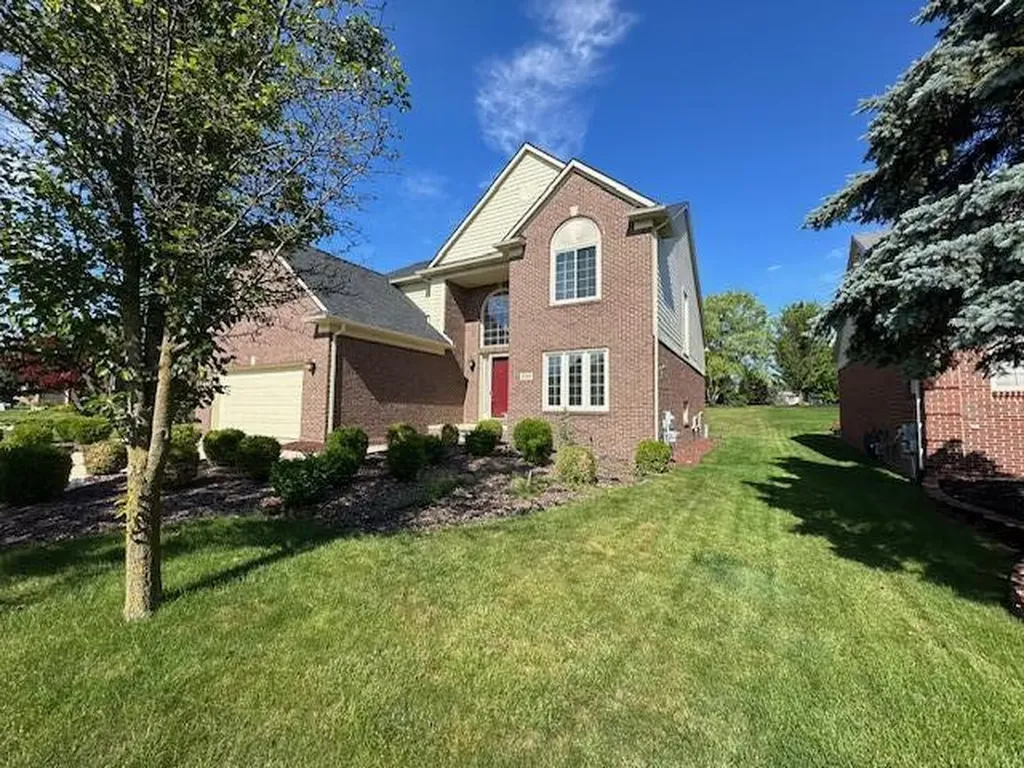 13283 Karl Drive Plymouth City MI 48170