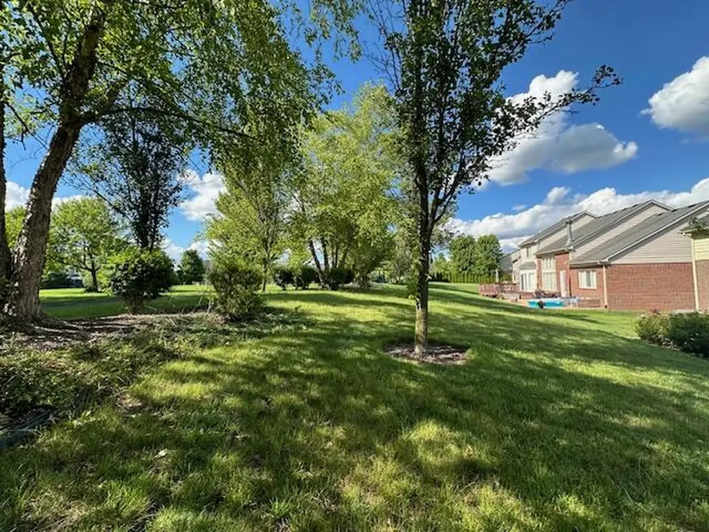 13283 Karl Drive Plymouth City MI 48170