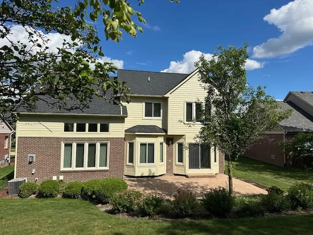 13283 Karl Drive Plymouth City MI 48170