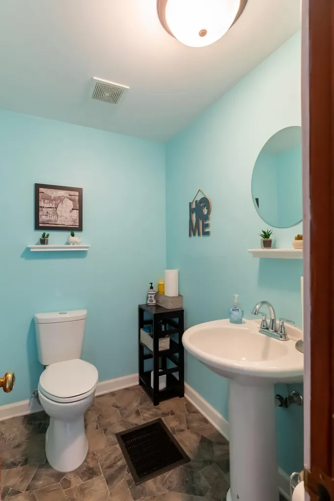 2325 S Cedar Street Lansing City MI 48910