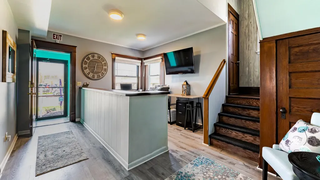 2325 S Cedar Street Lansing City MI 48910