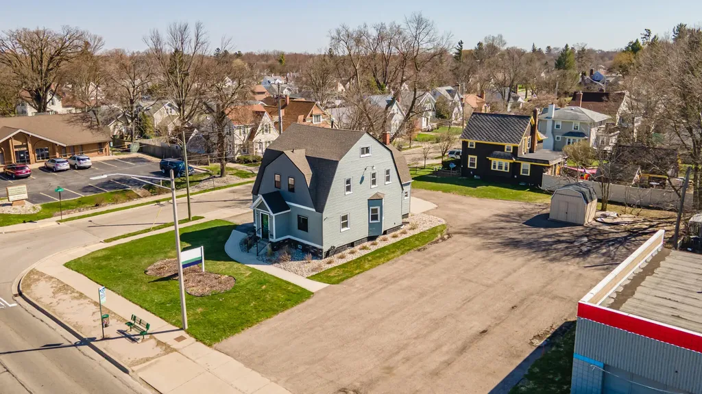 2325 S Cedar Street Lansing City MI 48910