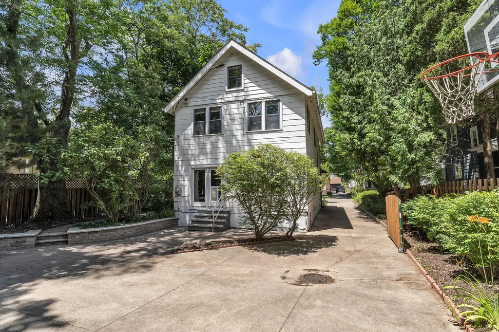 1418 Morton Avenue Ann Arbor City MI 48104