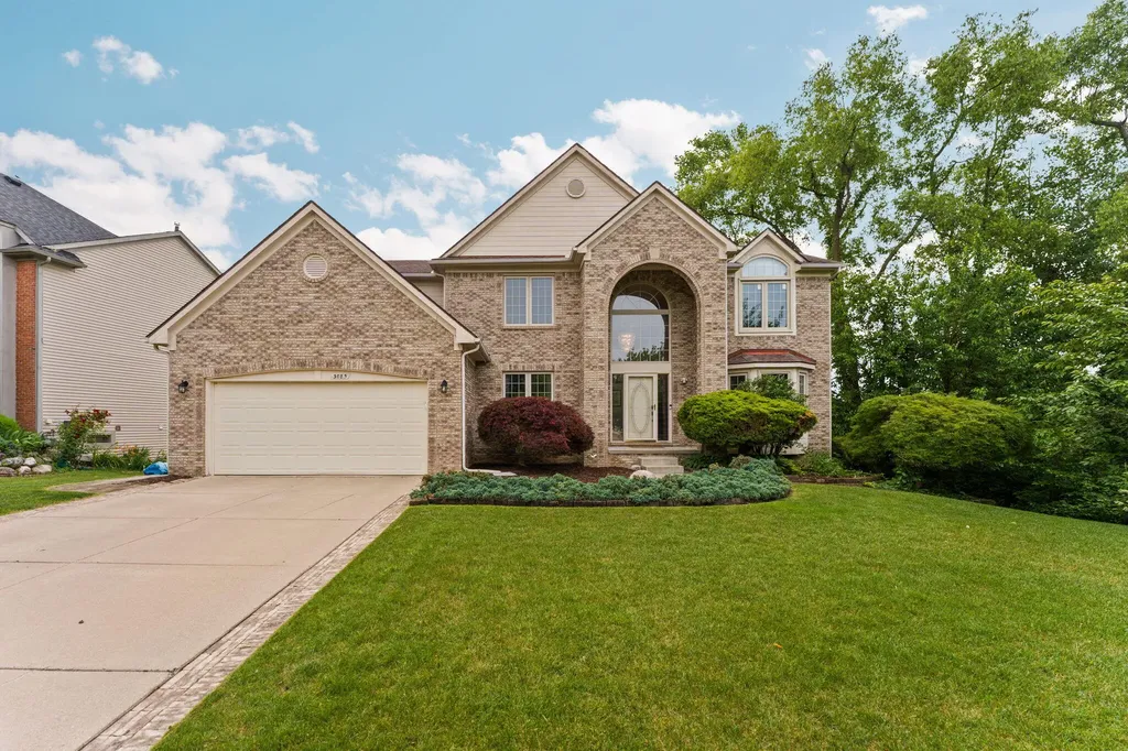 3085 Honeysuckle Drive Pittsfield Charter Township MI 48103