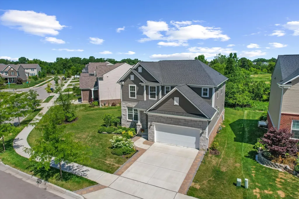 847 Groveland Circle Pittsfield Charter Township MI 48108