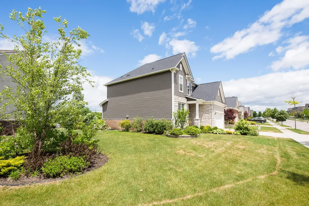 847 Groveland Circle Pittsfield Charter Township MI 48108