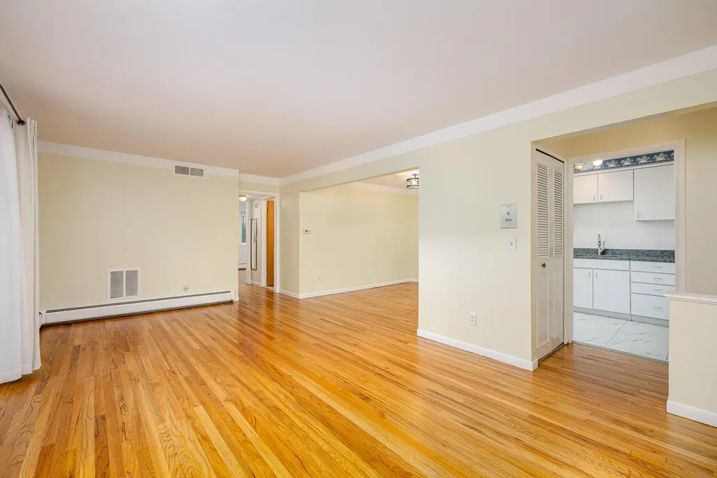1213 Island Drive Ann Arbor City MI 48105