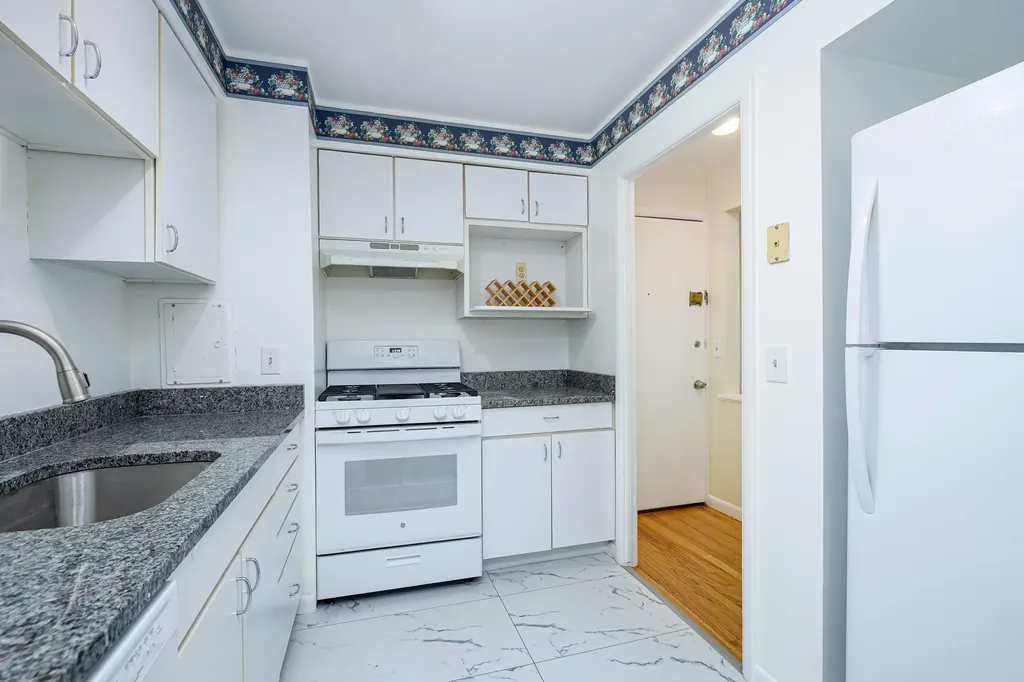 1213 Island Drive Ann Arbor City MI 48105