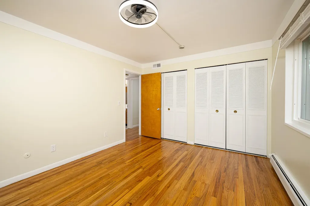 1213 Island Drive Ann Arbor City MI 48105