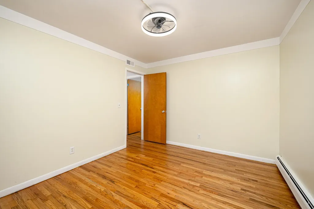 1213 Island Drive Ann Arbor City MI 48105