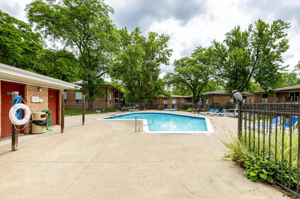 1213 Island Drive Ann Arbor City MI 48105