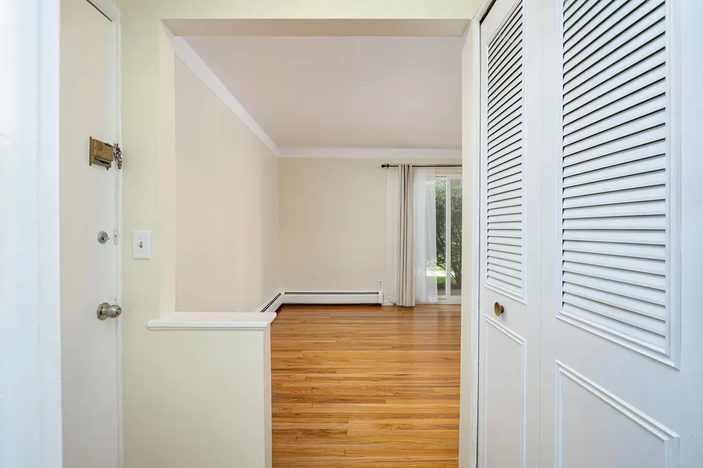1213 Island Drive Ann Arbor City MI 48105