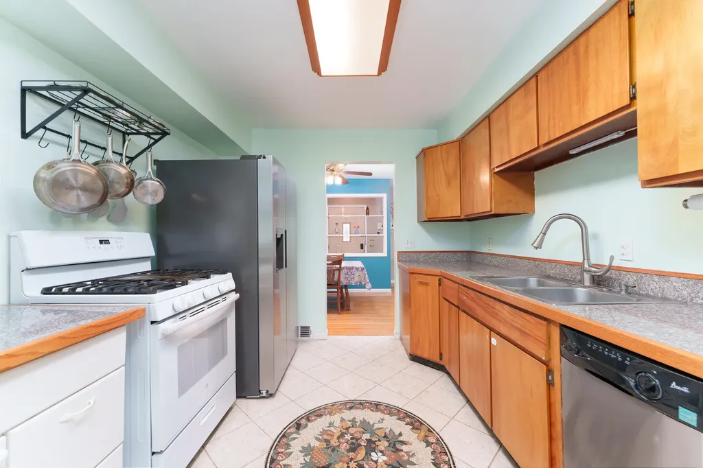 717 Carbeck Drive Ann Arbor City MI 48103