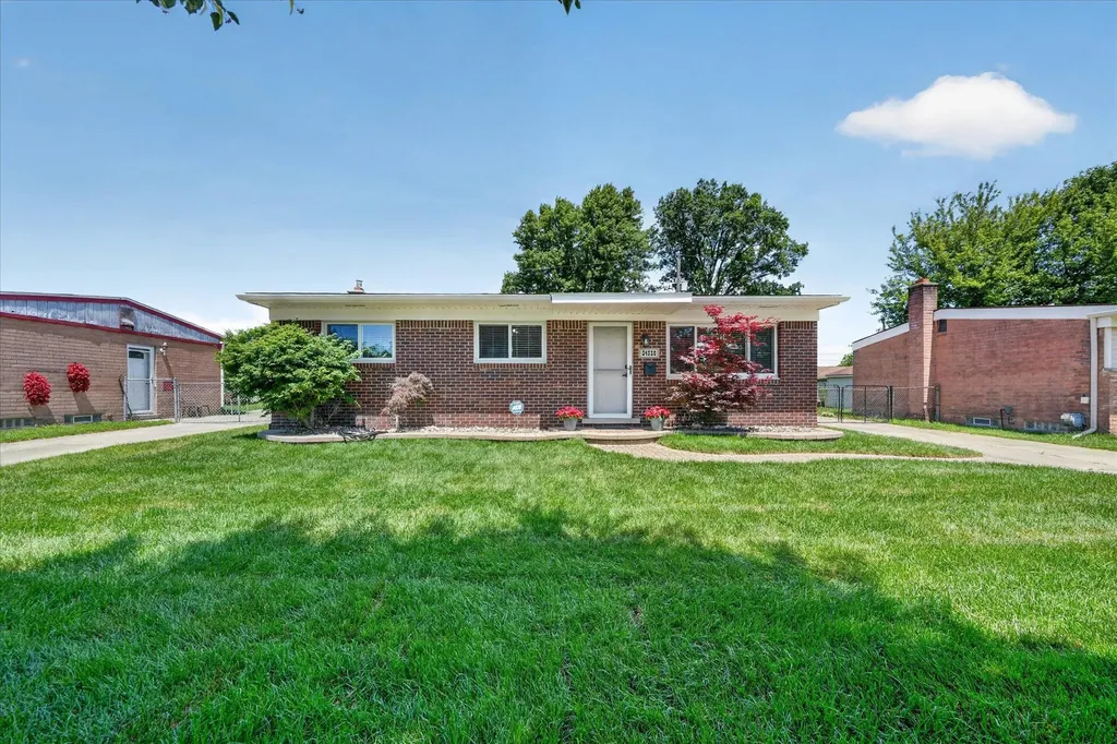 34330 Florence Street Westland City MI 48185