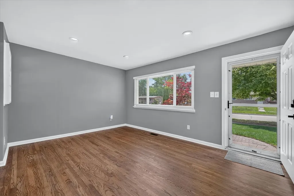 34330 Florence Street Westland City MI 48185