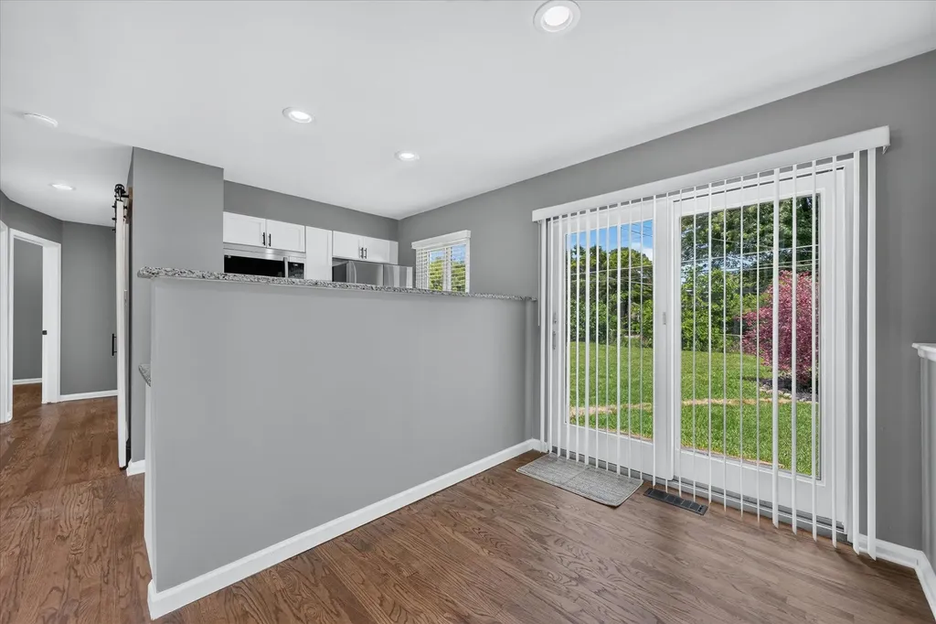 34330 Florence Street Westland City MI 48185