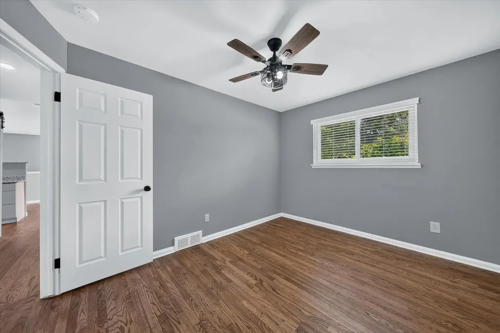 34330 Florence Street Westland City MI 48185