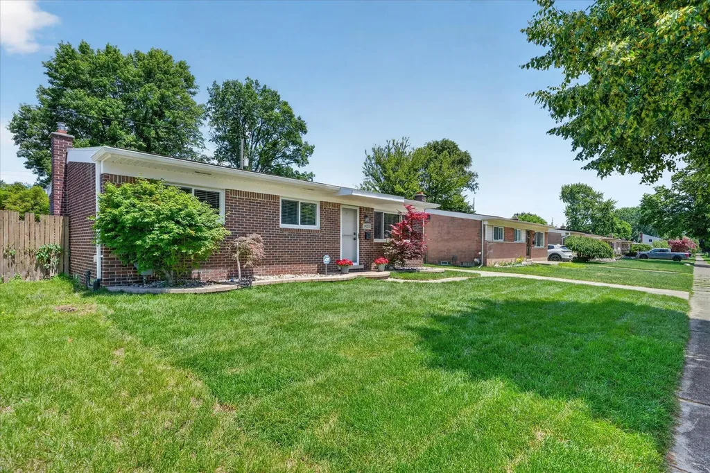 34330 Florence Street Westland City MI 48185