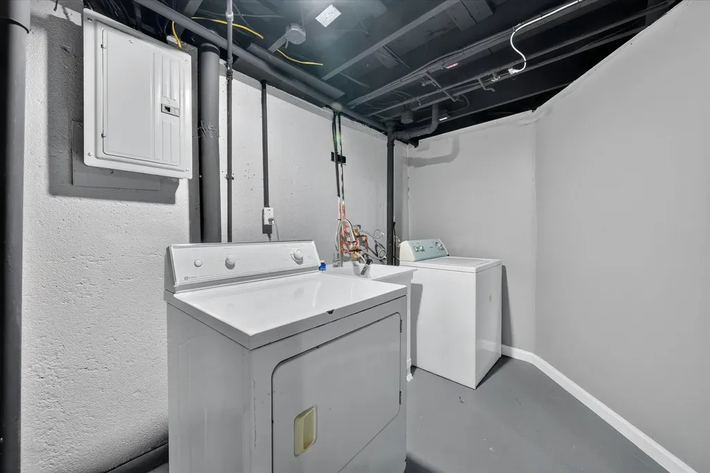 34330 Florence Street Westland City MI 48185