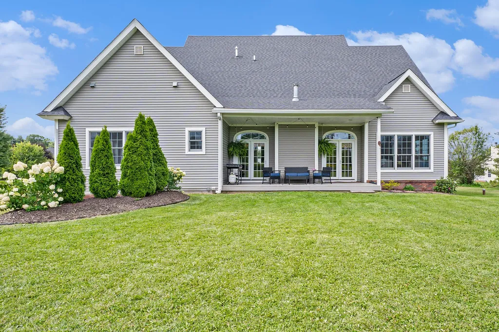 7812 Fountain Hills Lane Springfield Charter Township MI 48350