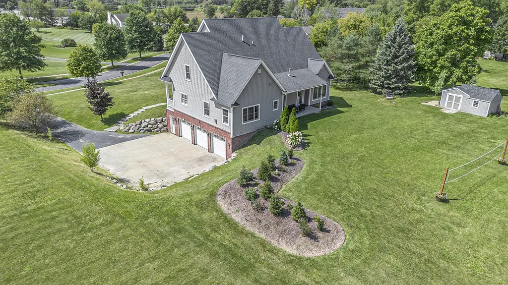 7812 Fountain Hills Lane Springfield Charter Township MI 48350