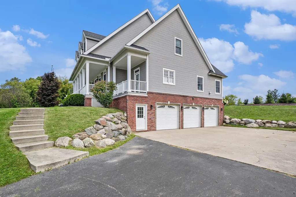 7812 Fountain Hills Lane Springfield Charter Township MI 48350