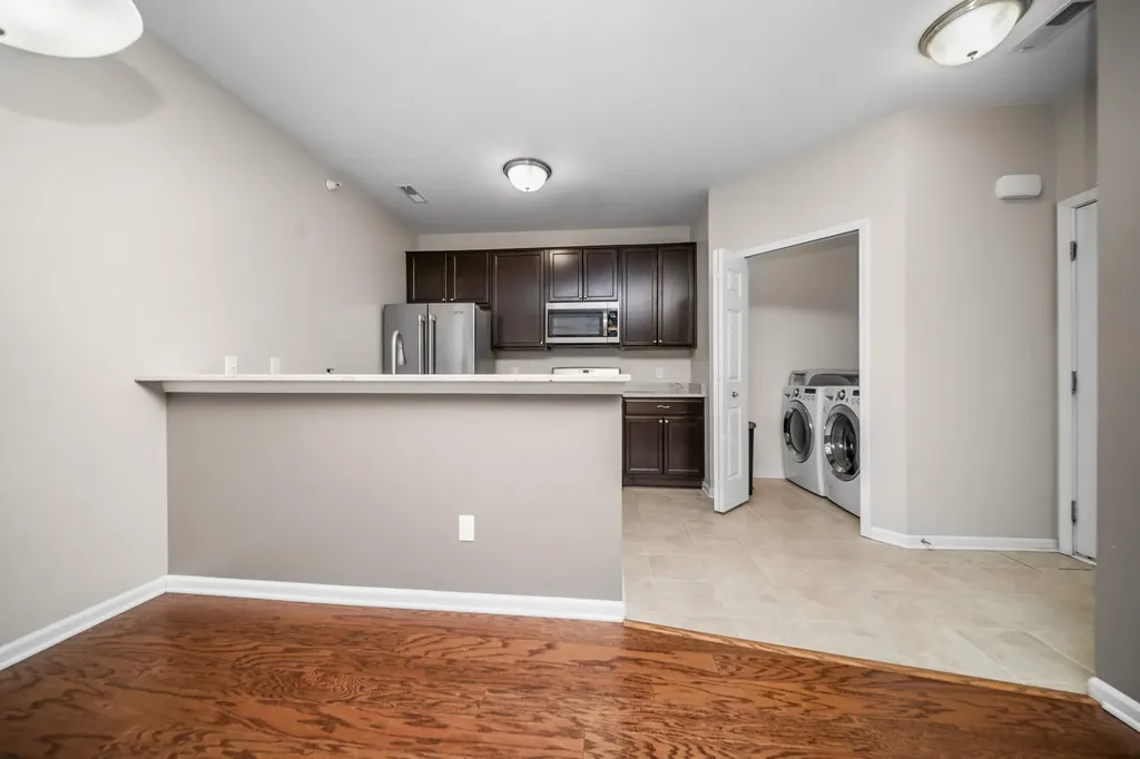 1013 E Summerfield Glen Circle Scio Township MI 48103