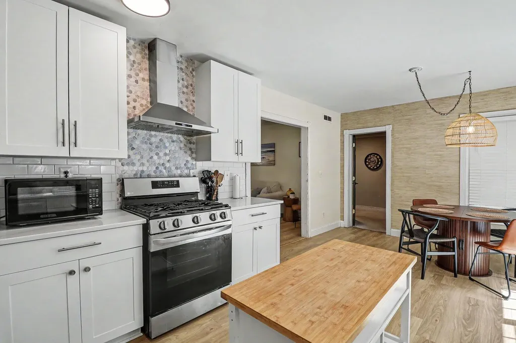 65 Pleasant Street Oxford Village MI 48371