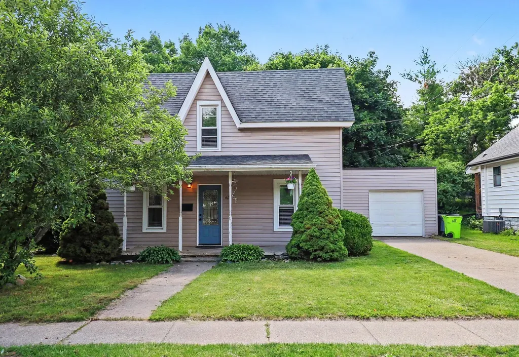 65 Pleasant Street Oxford Village MI 48371