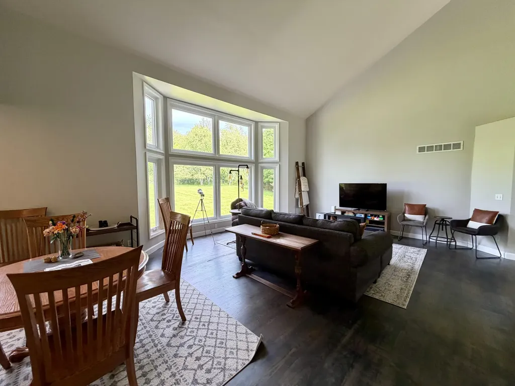 6961 Suncrest Drive Pittsfield Charter Township MI 48176