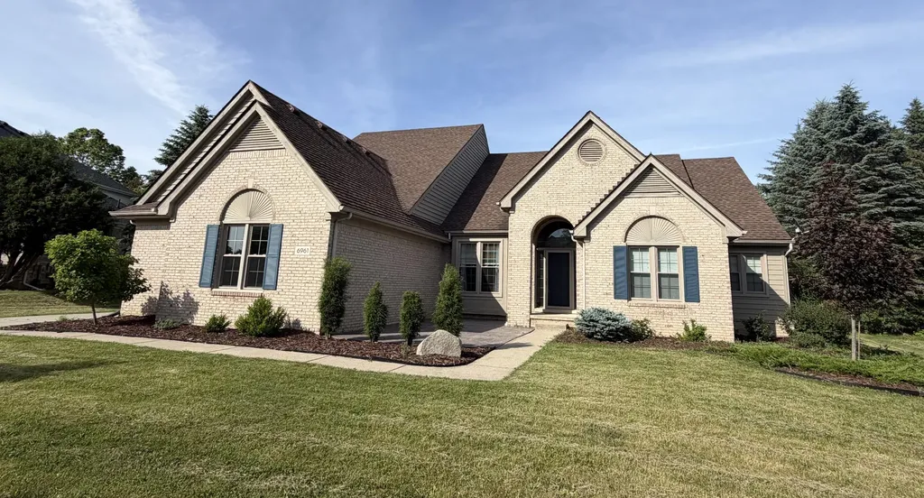 6961 Suncrest Drive Pittsfield Charter Township MI 48176