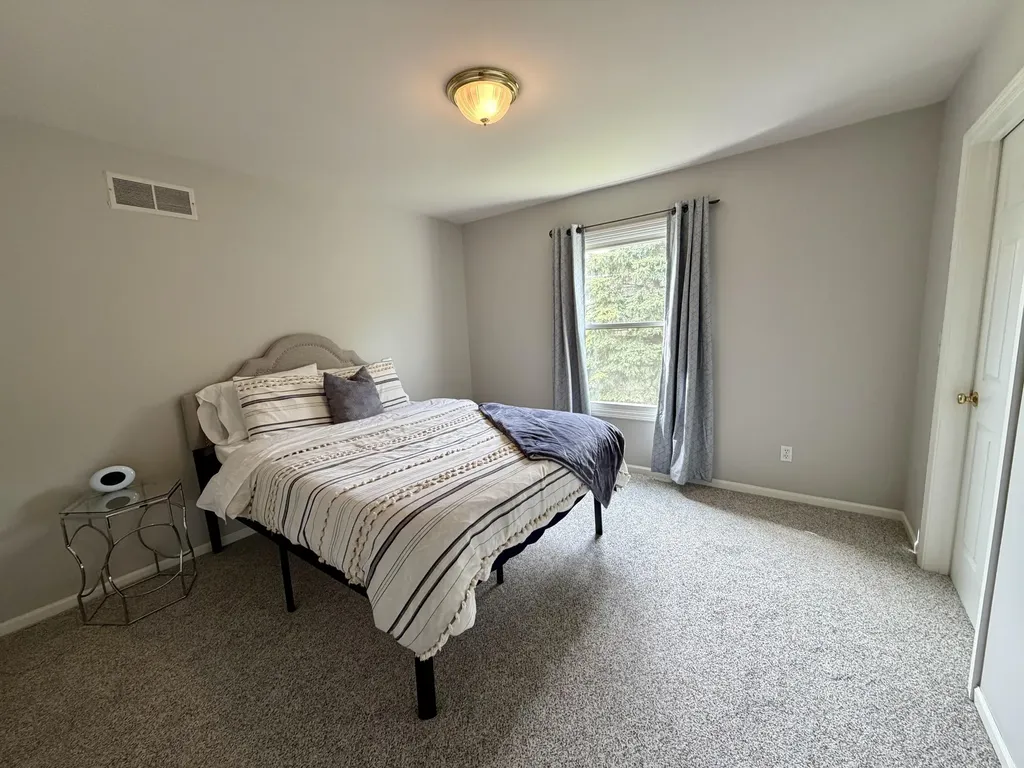 6961 Suncrest Drive Pittsfield Charter Township MI 48176