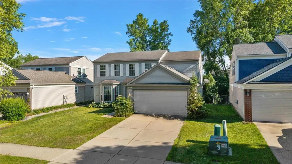 3223 Roon The Ben Ann Arbor City MI 48108