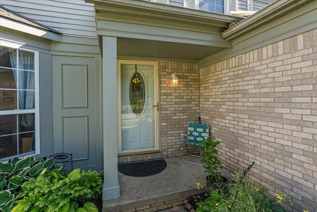 3223 Roon The Ben Ann Arbor City MI 48108