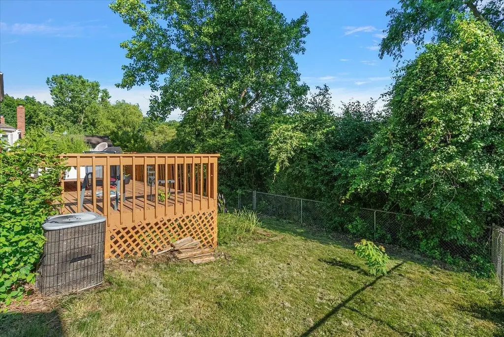 3223 Roon The Ben Ann Arbor City MI 48108