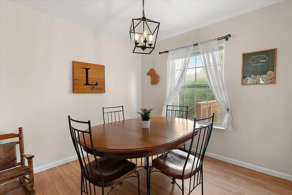 3223 Roon The Ben Ann Arbor City MI 48108
